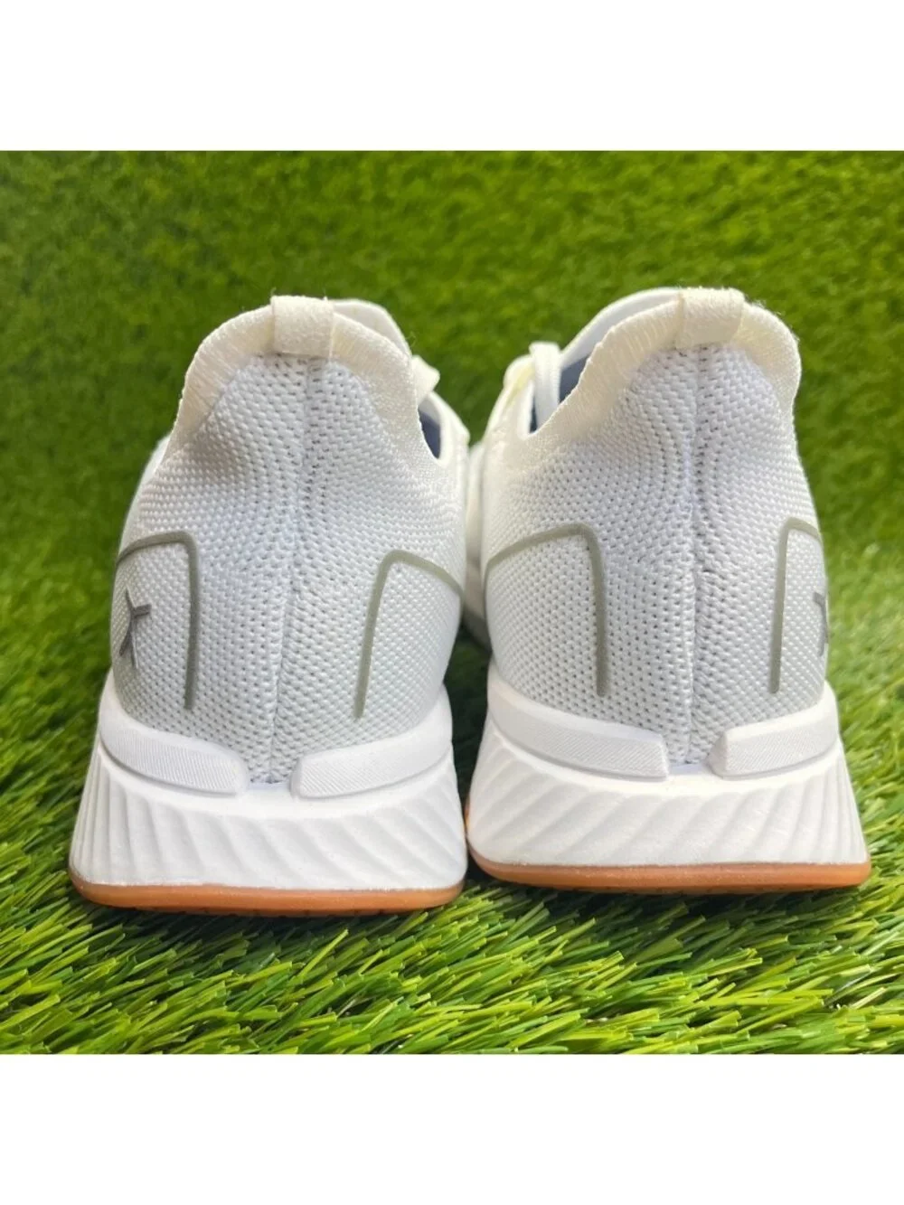 Flux Adapt Runner White Gum Womens Size 6.5 Running Athletic Walking Knit Shoes